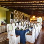 hatari_diningTable