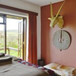 hatari_honeymoonRoom